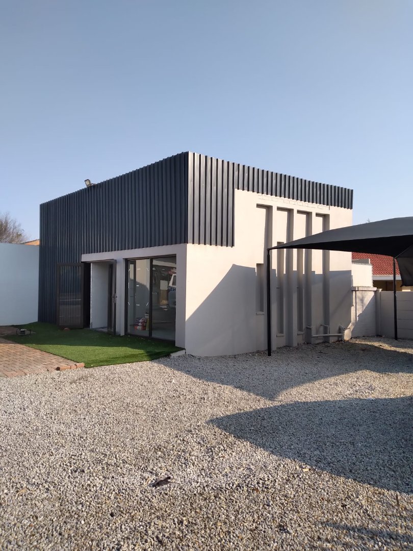 Commercial Property for Sale in Flamwood North West